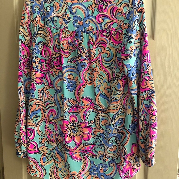Lilly Pulitzer 100% silk blouse medium - Picture 2 of 2